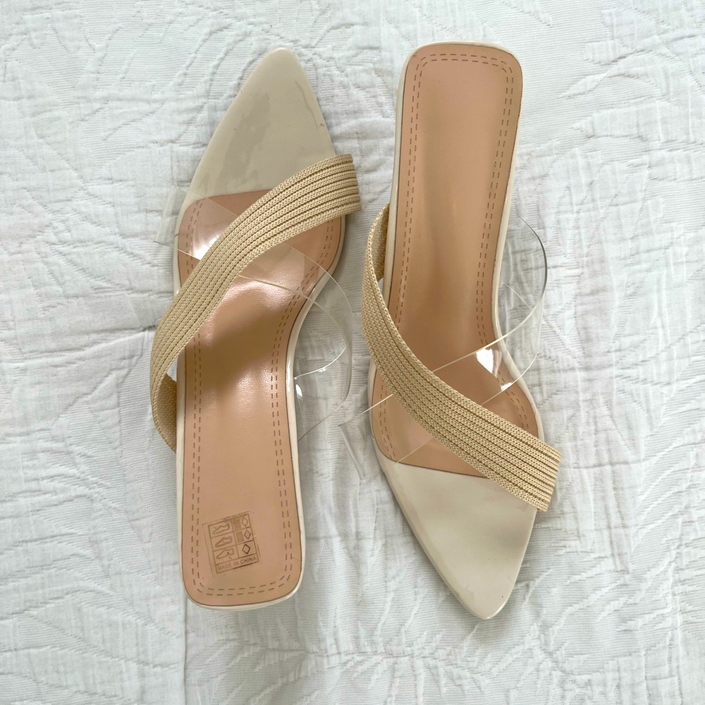 Kitten heels